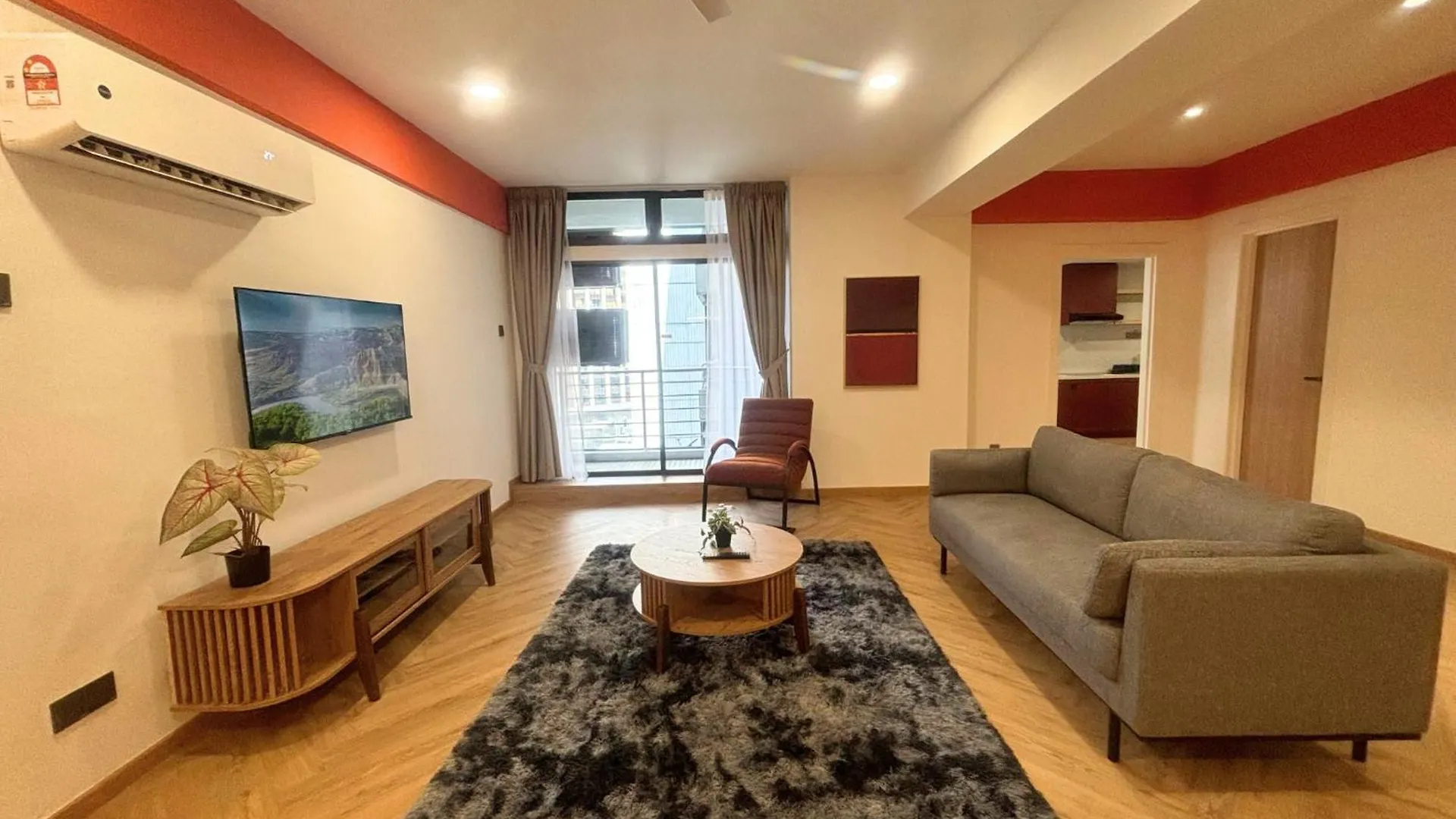 3Br12Pax Fahrenheit88 C8-9 - Opposite Pavilion Kl Bukit Bintang Trx Kuala Lumpur 0*,