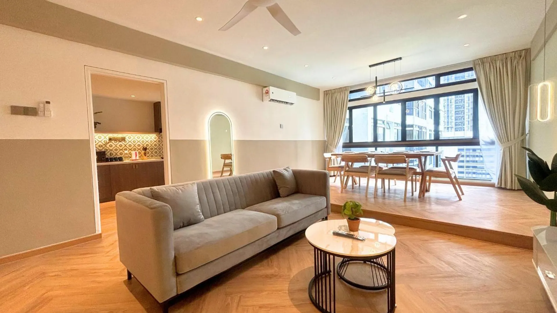 3Br12Pax Fahrenheit88 C8-9 - Opposite Pavilion Kl Bukit Bintang Trx Kuala Lumpur 0*,  Malaysia