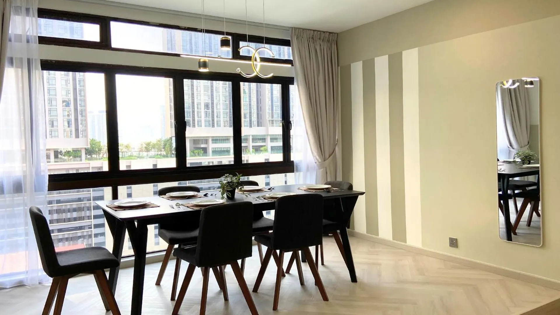 3Br12Pax Fahrenheit88 C8-9 - Opposite Pavilion Kl Bukit Bintang Trx Kuala Lumpur Apartment